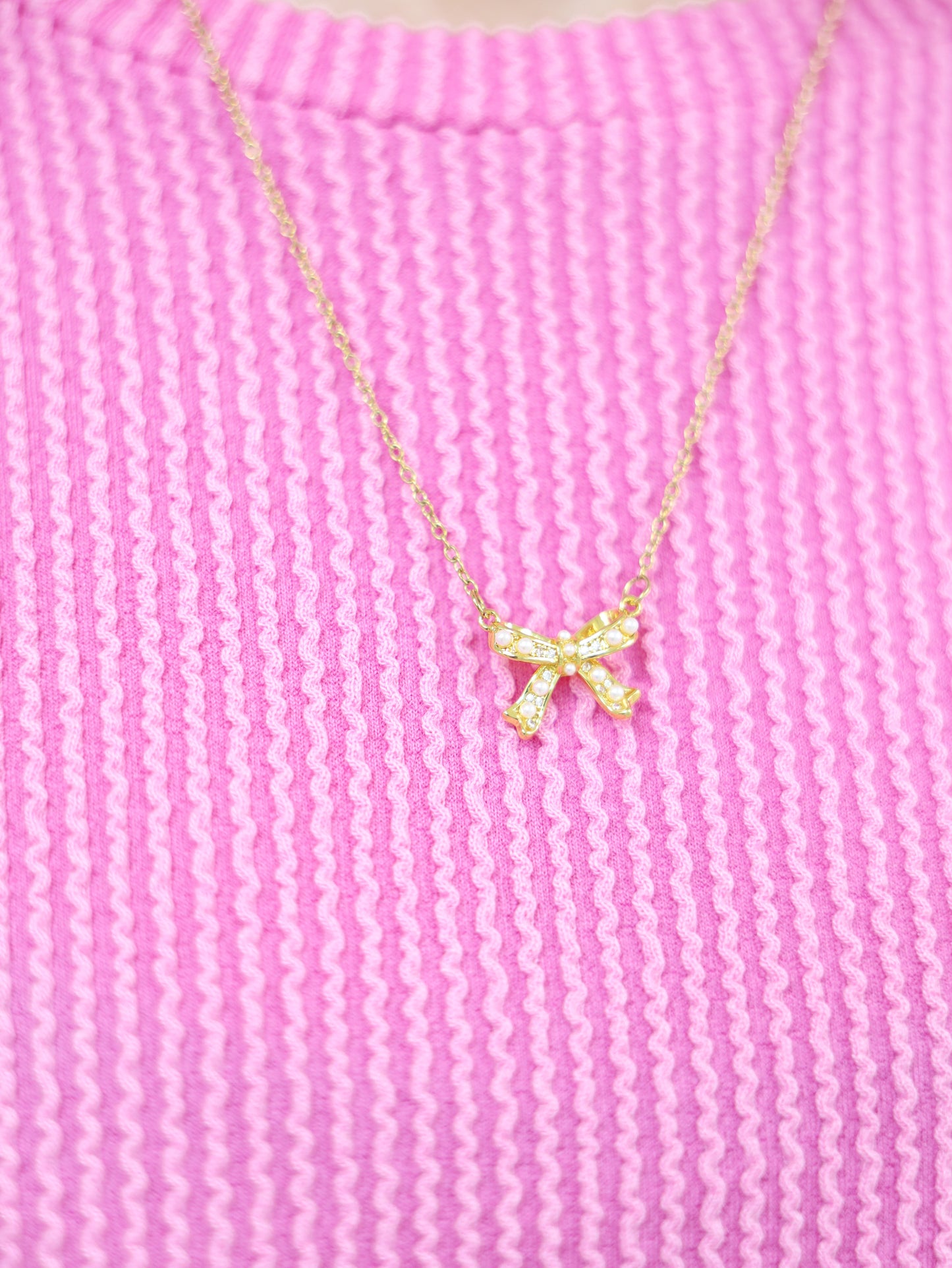 Bow Necklace