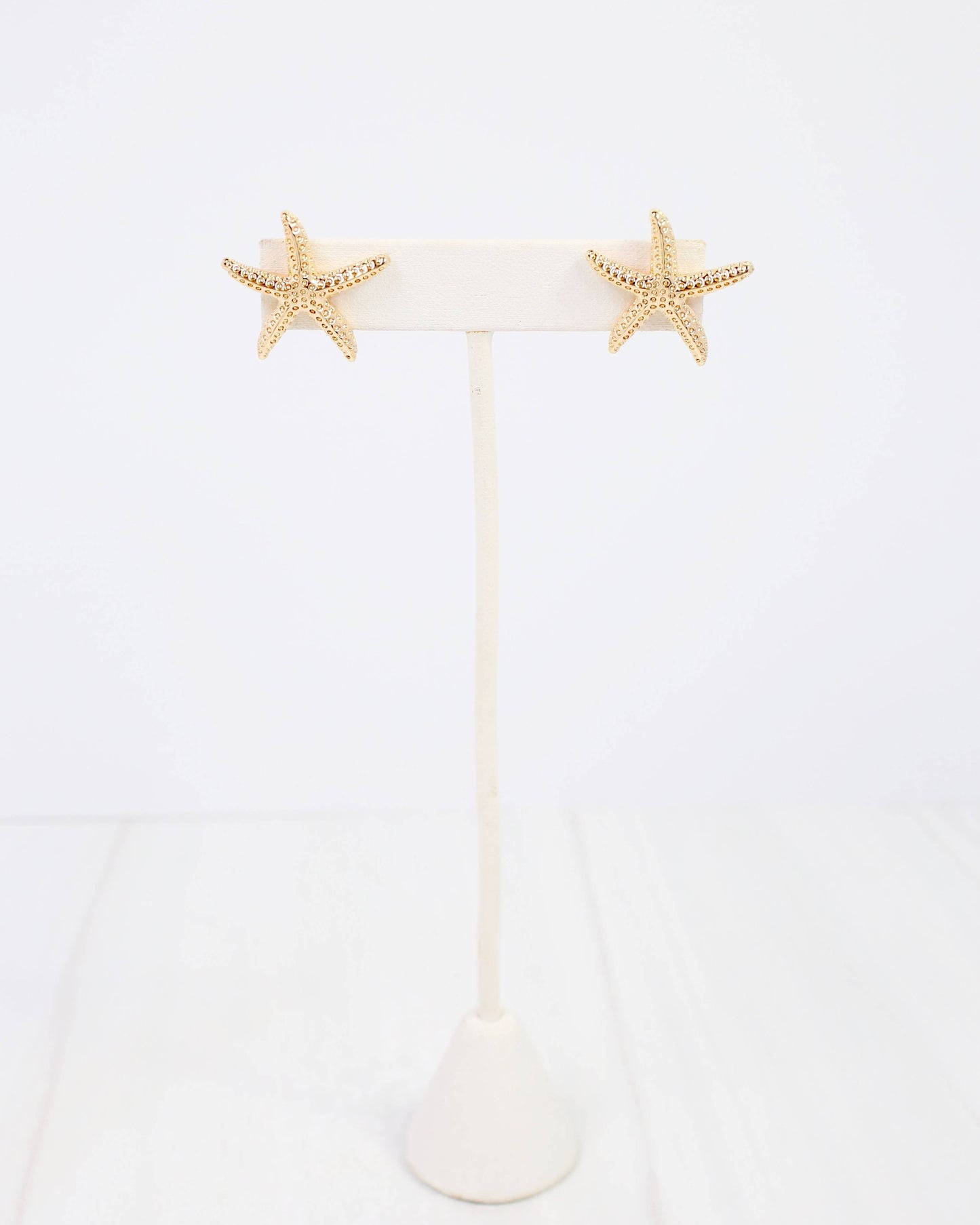 Elyria Starfish Post Earring Gold