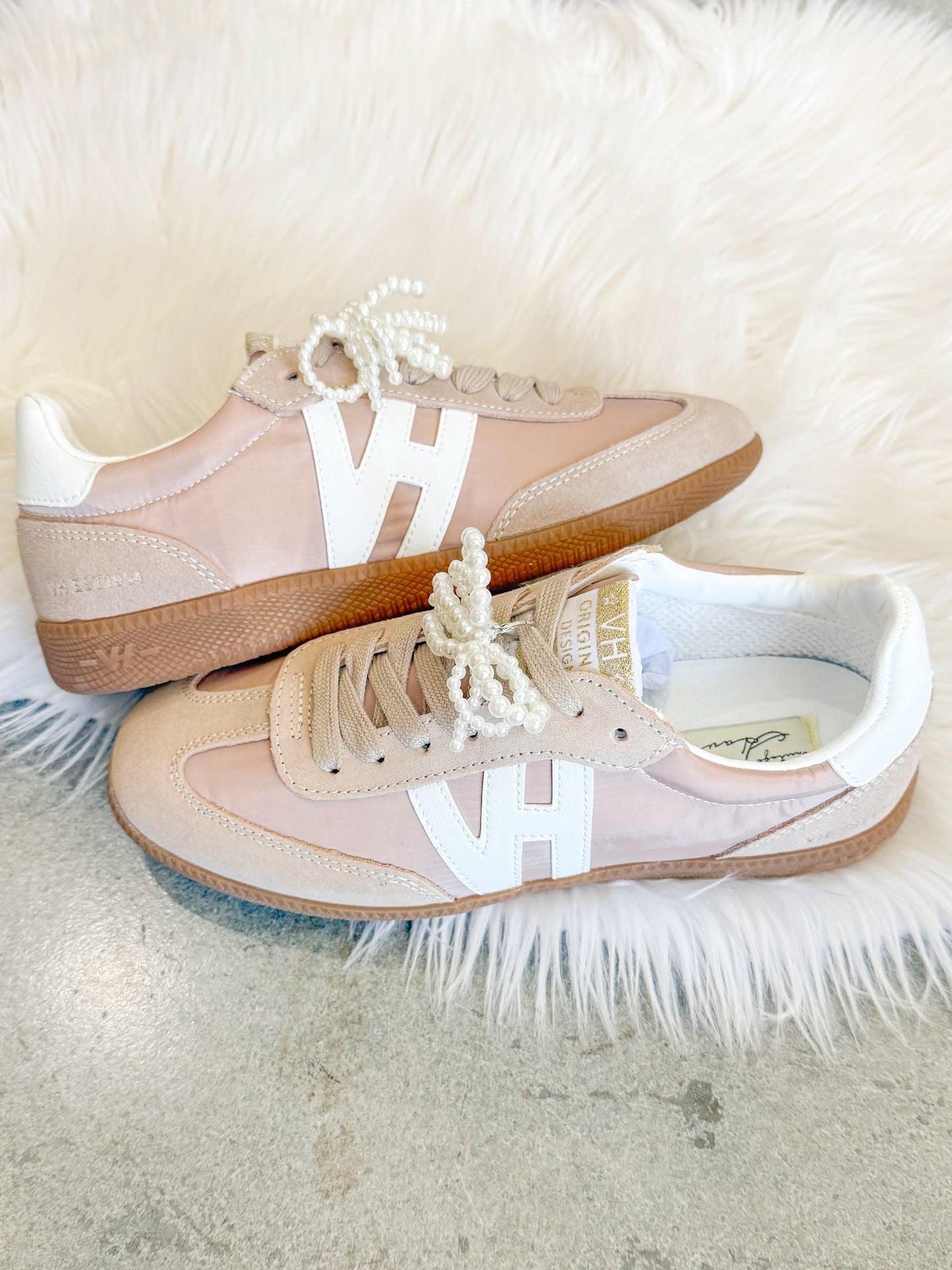 Nadia 7 Vintage Havana Sneaker