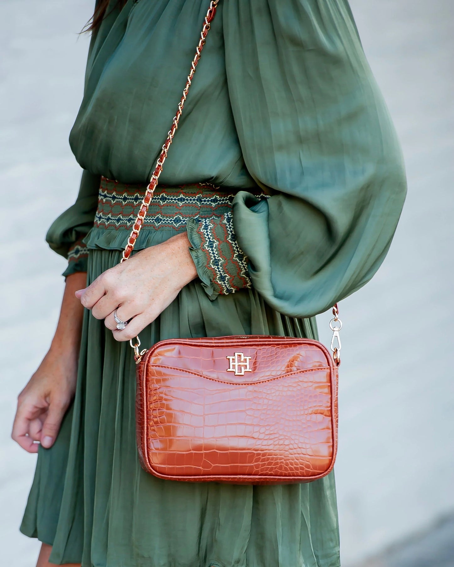 crossbody, purse, Caroline hill, trending purse