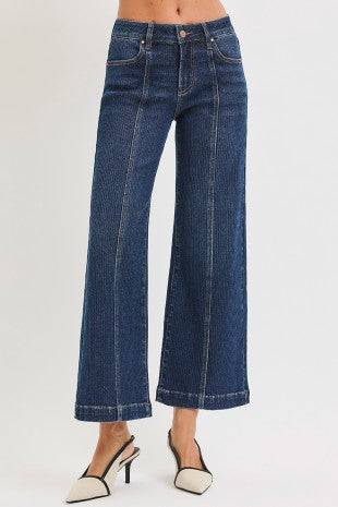 Mid Rise Cropped Jeans