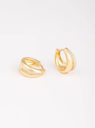 huggie earrings, gold earrings, simple huggie hoops, hoop earrings, gold earrings