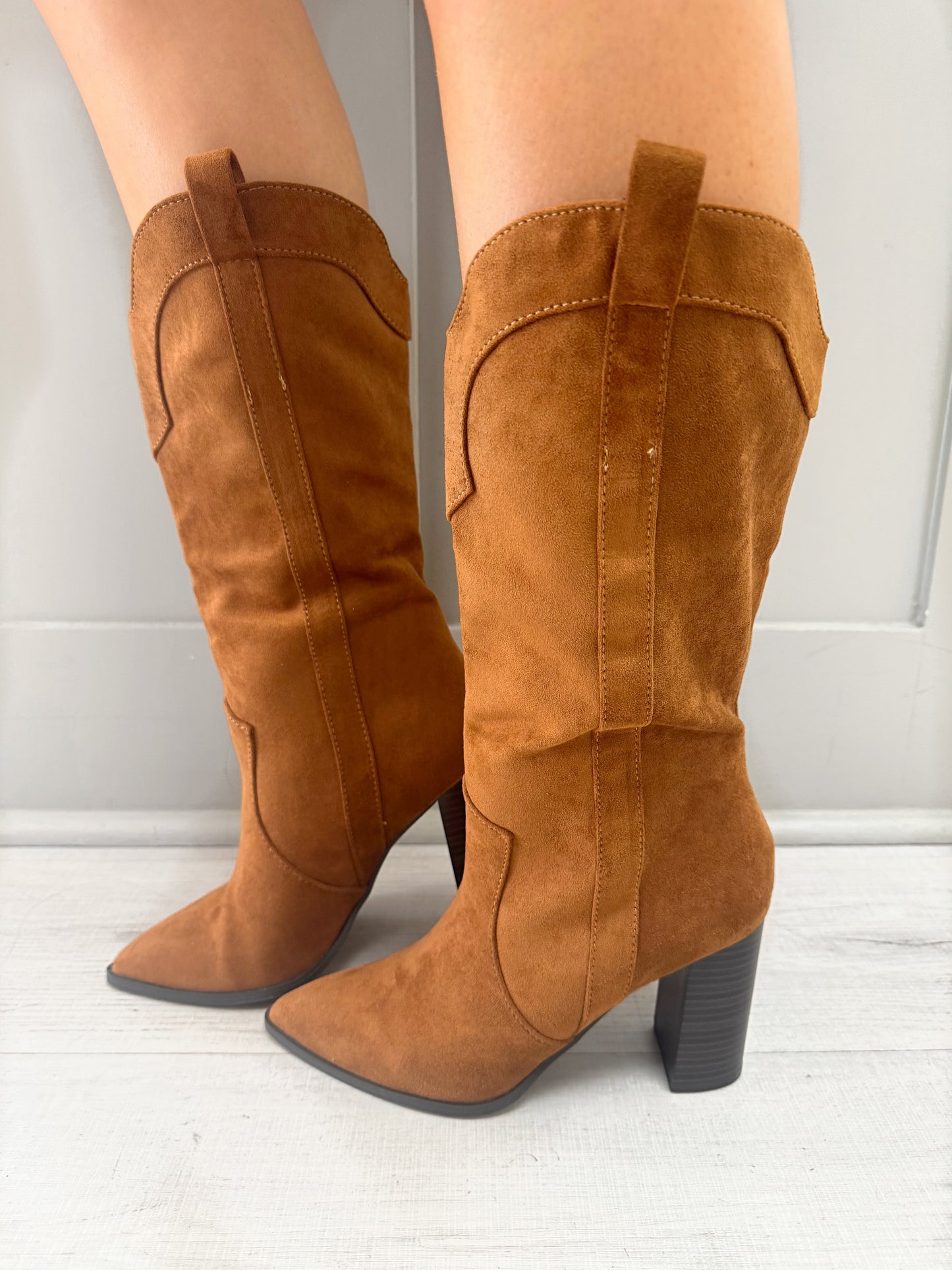 western boots, cowgirl boots, cowboy boots, high cowgirl boots, chunky heel boots, game-day boots