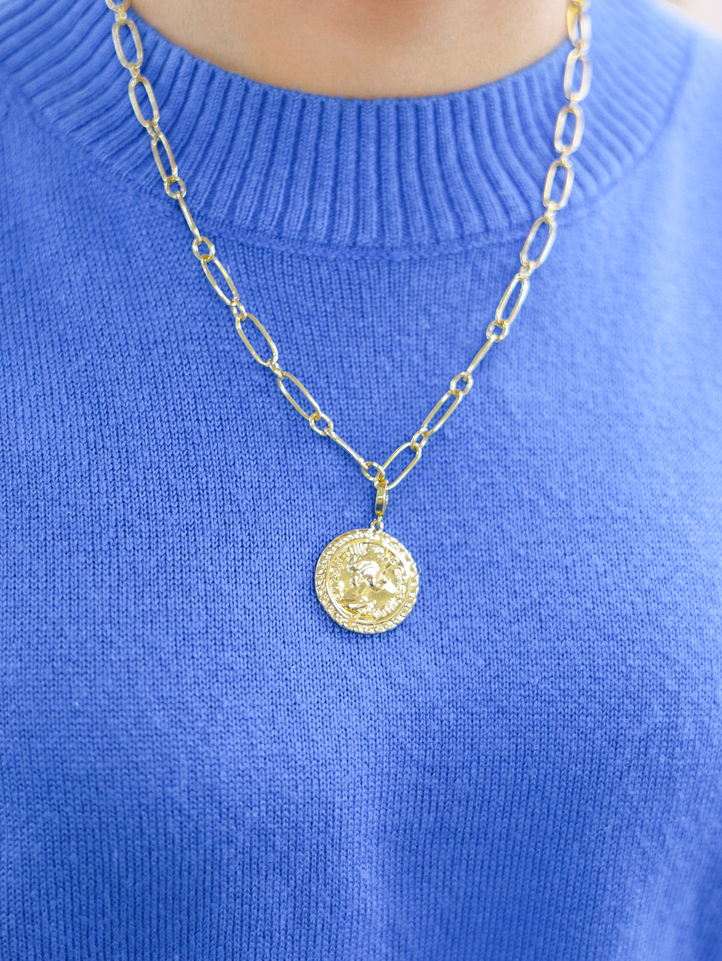 Sophie Charms