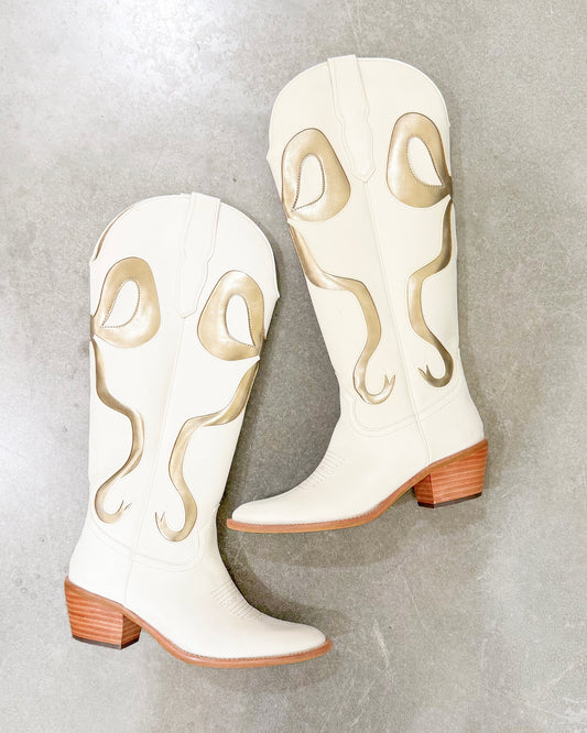 Bronze Boots With Bows