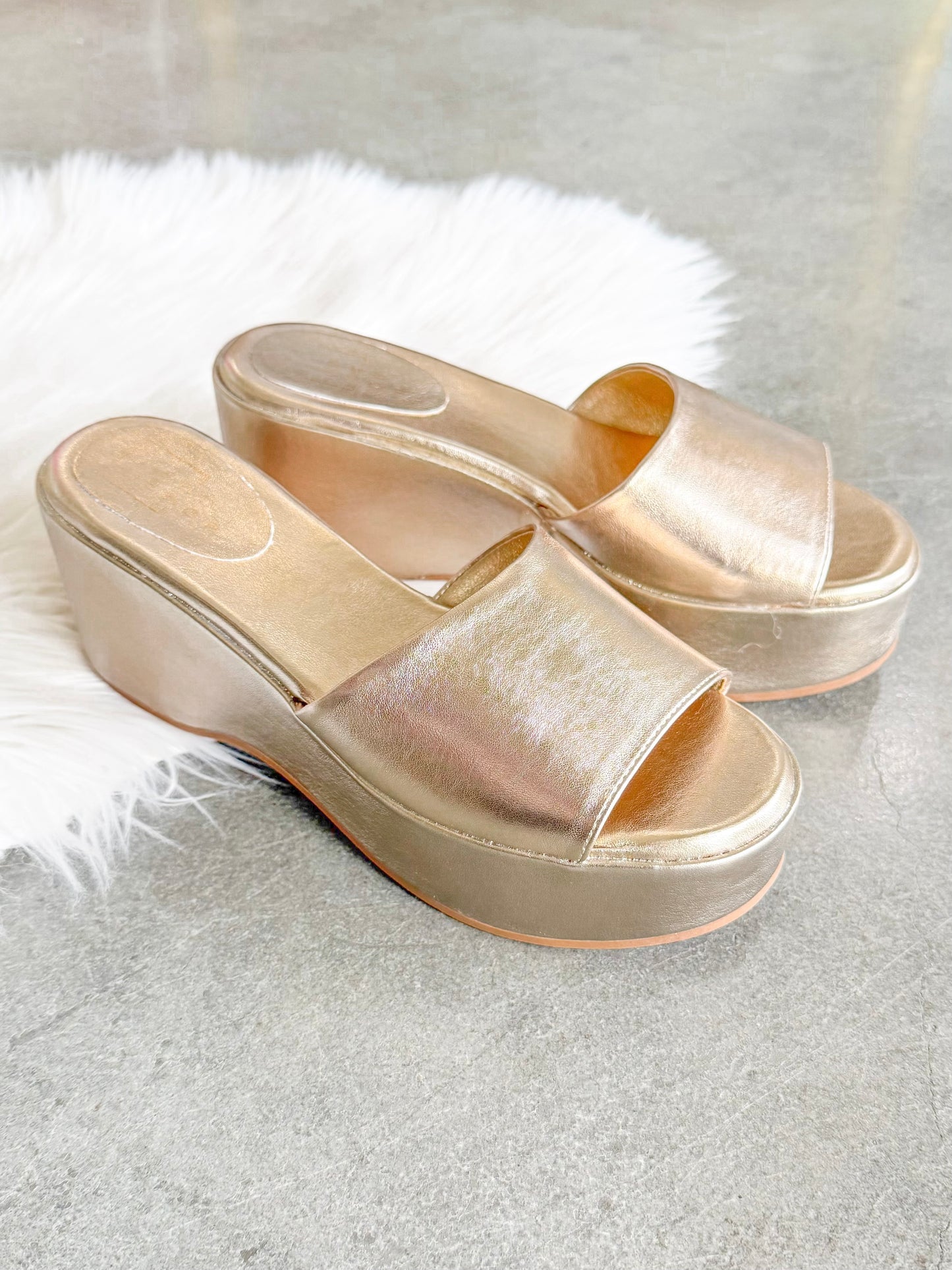 Ivy Wedges