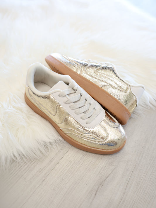 Wavy Stripe Low Sneakers
