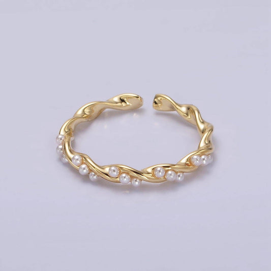 Dotted Pearl Twisted Ring