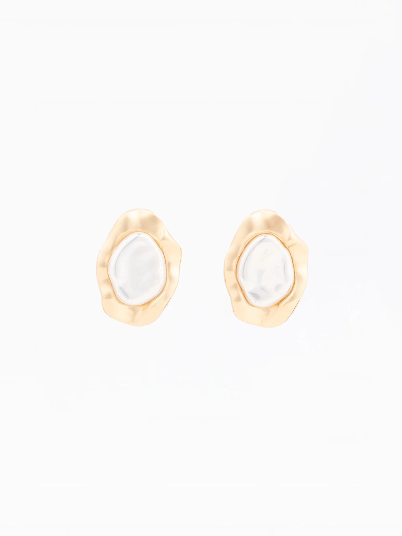 Vicky Pearl Earrings