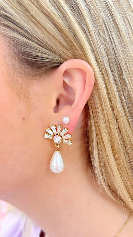 Trudy Dangle Earrings