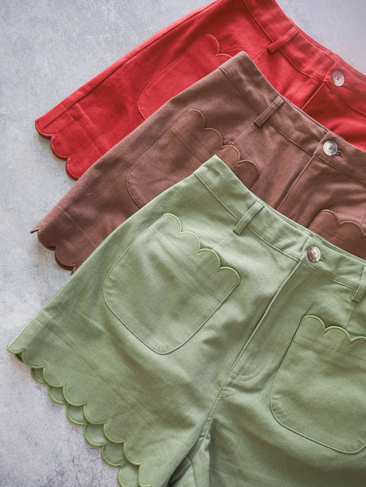 Bristol Front Pocket Scallop Trim Shorts