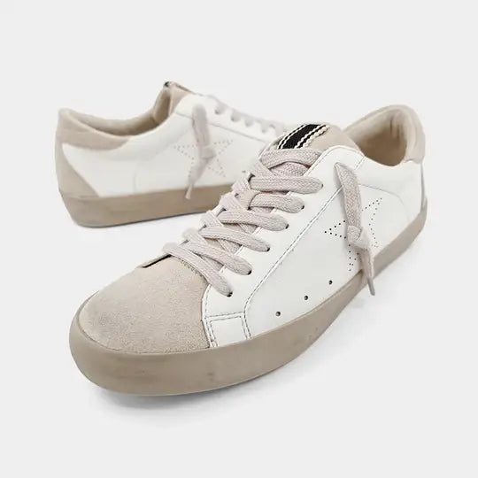 Mia Sneakers