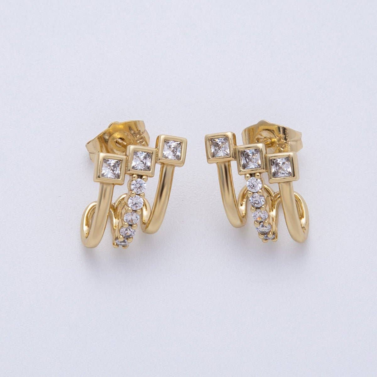 Square Claw Stud Earrings