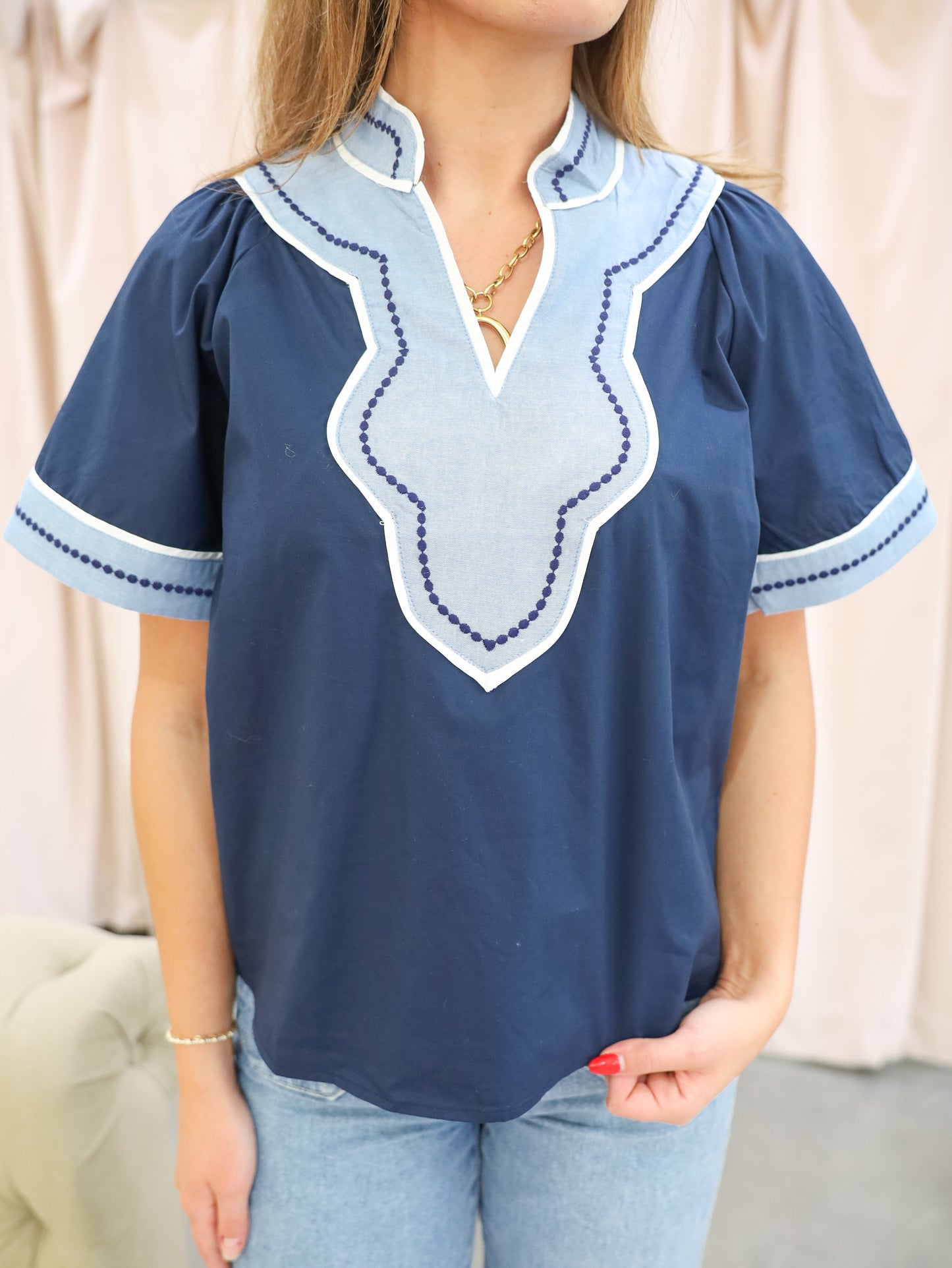 Wide Sleeve Contrast Trim Top