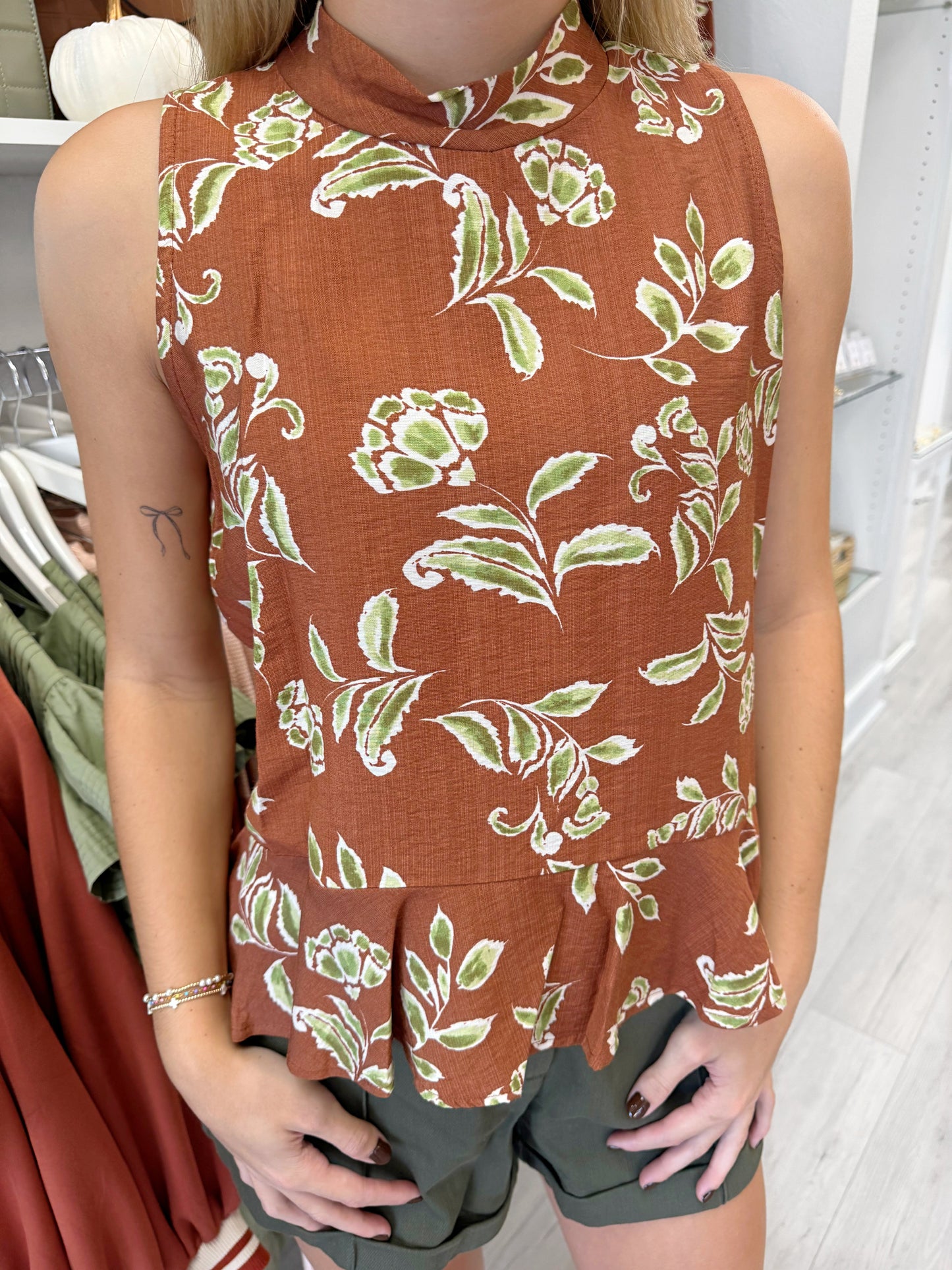 Women's top, halter top, abstract top, fall top, printed fall top, neutral fall top, basic top, sleeveless top, halter sleeveless top