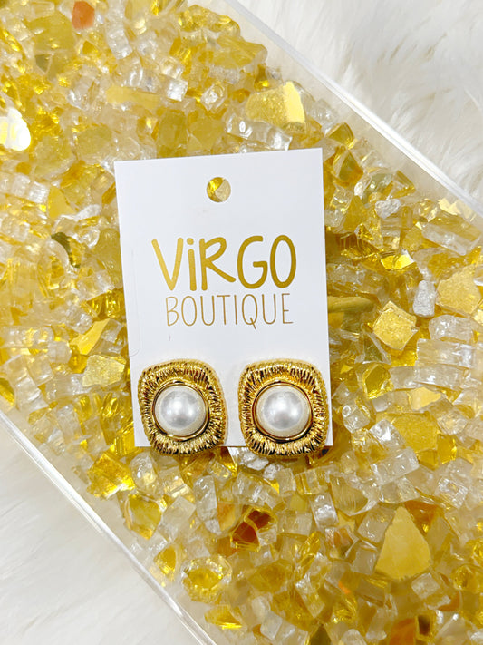 pearl earrings, pearl stud, dressy studs, pearl and gold stud, fancy stud