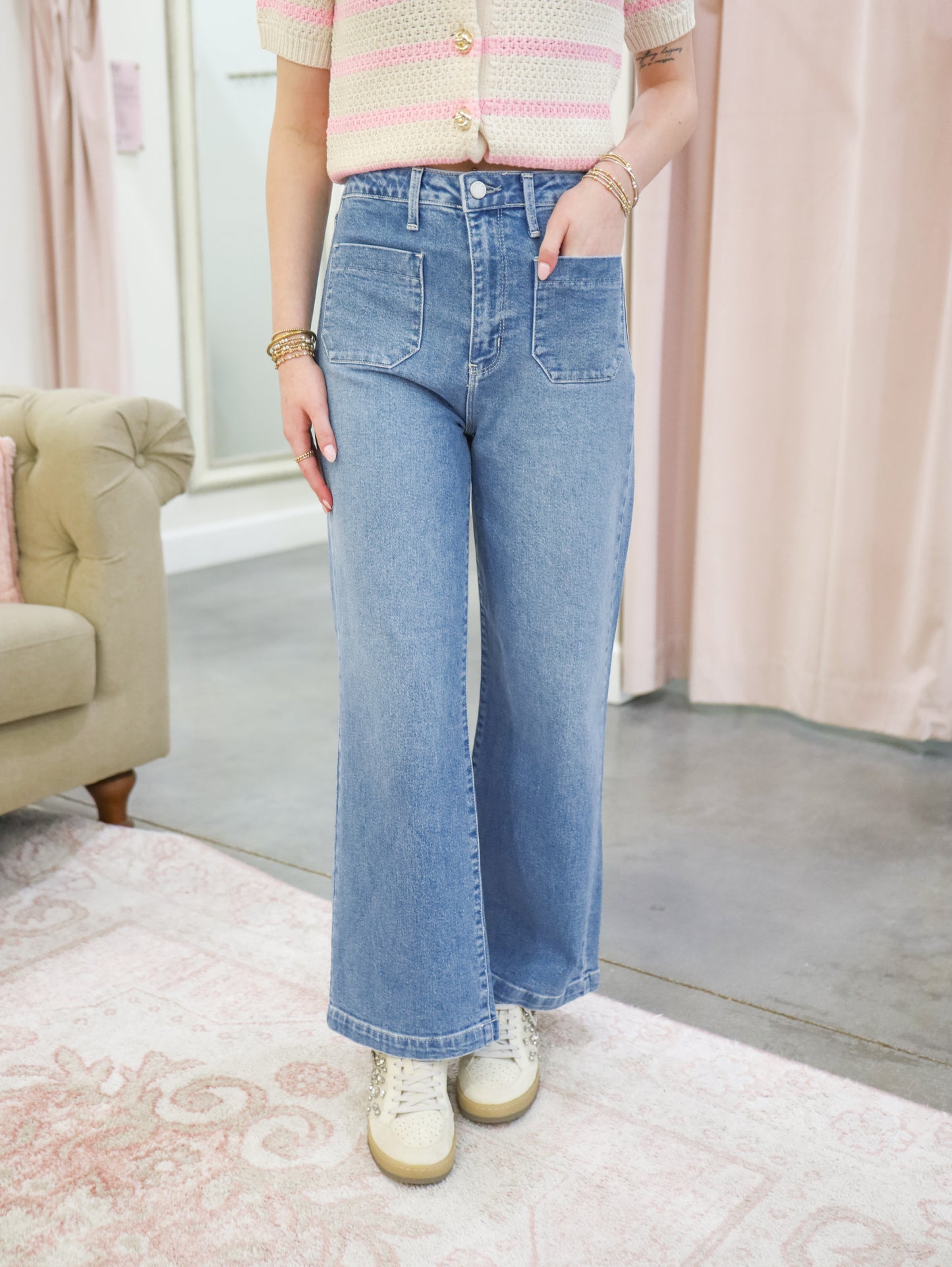 Patch Pocket Wide Leg Jeans
