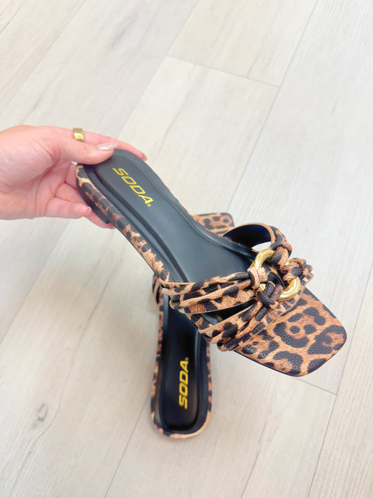 Sandal