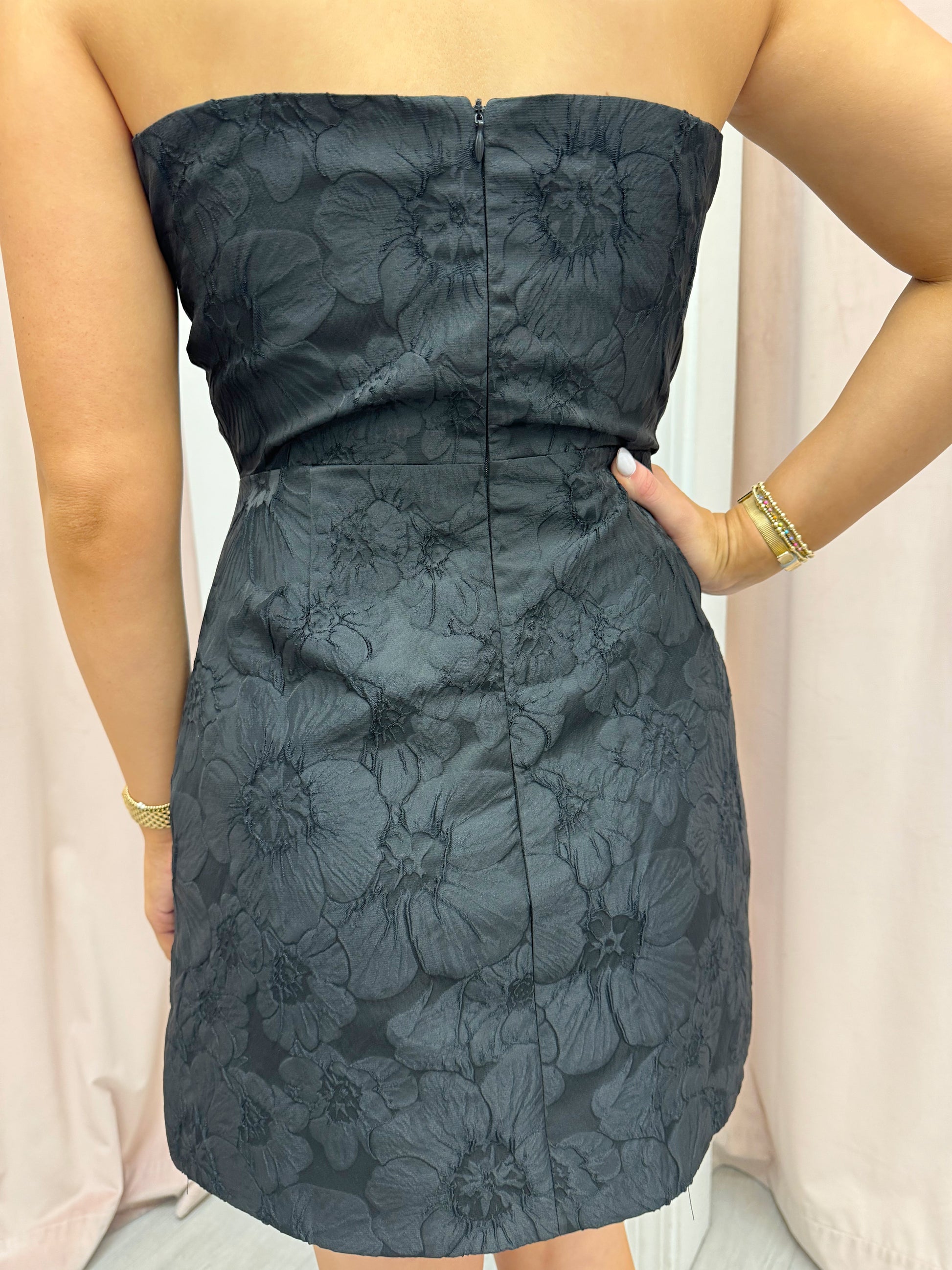 Women's dress, mini dress, textured dress, classy dress, fancy dress, homecoming dress, date night dress