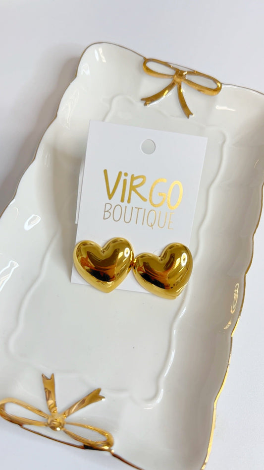 heart earring
gold stud
heart stud