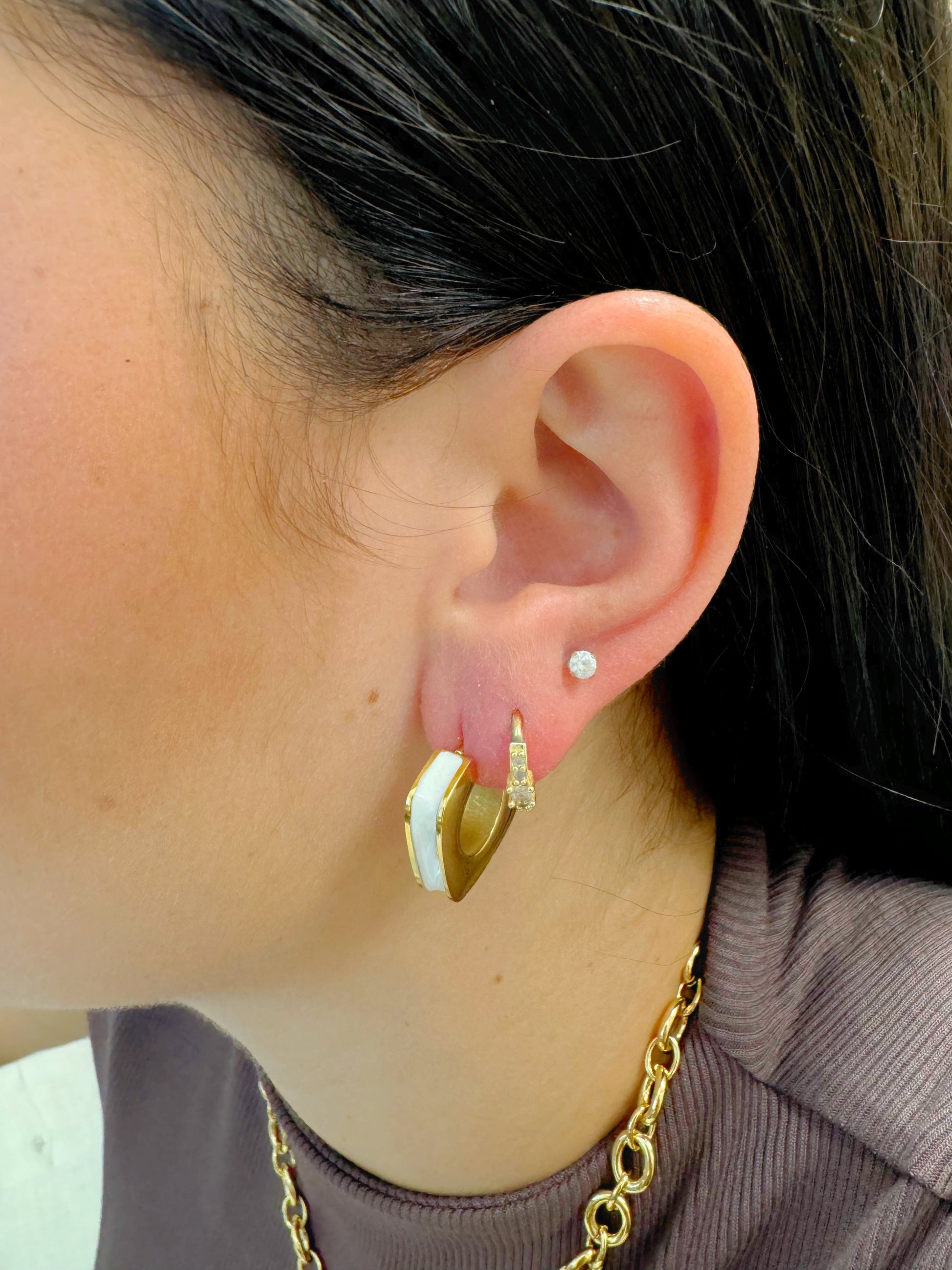 hoops
gold hoops
pearl hoops
pearl earrings
gold earrings