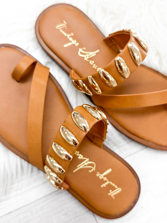 Shelled Toe Loop Sandal