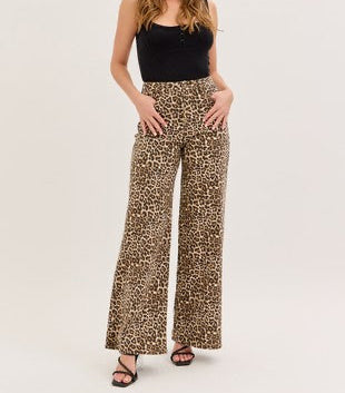 Wide Leg Leopard Jeans