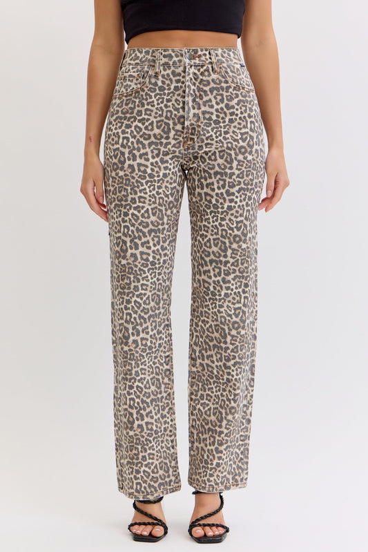 leopard jeans, trendy jeans, high rise jeans, comfy jeans, straight leg jeans, leopard high rise jeans