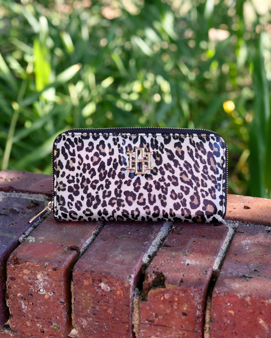 wallet, women's wallet, textured wallet, classy wallet