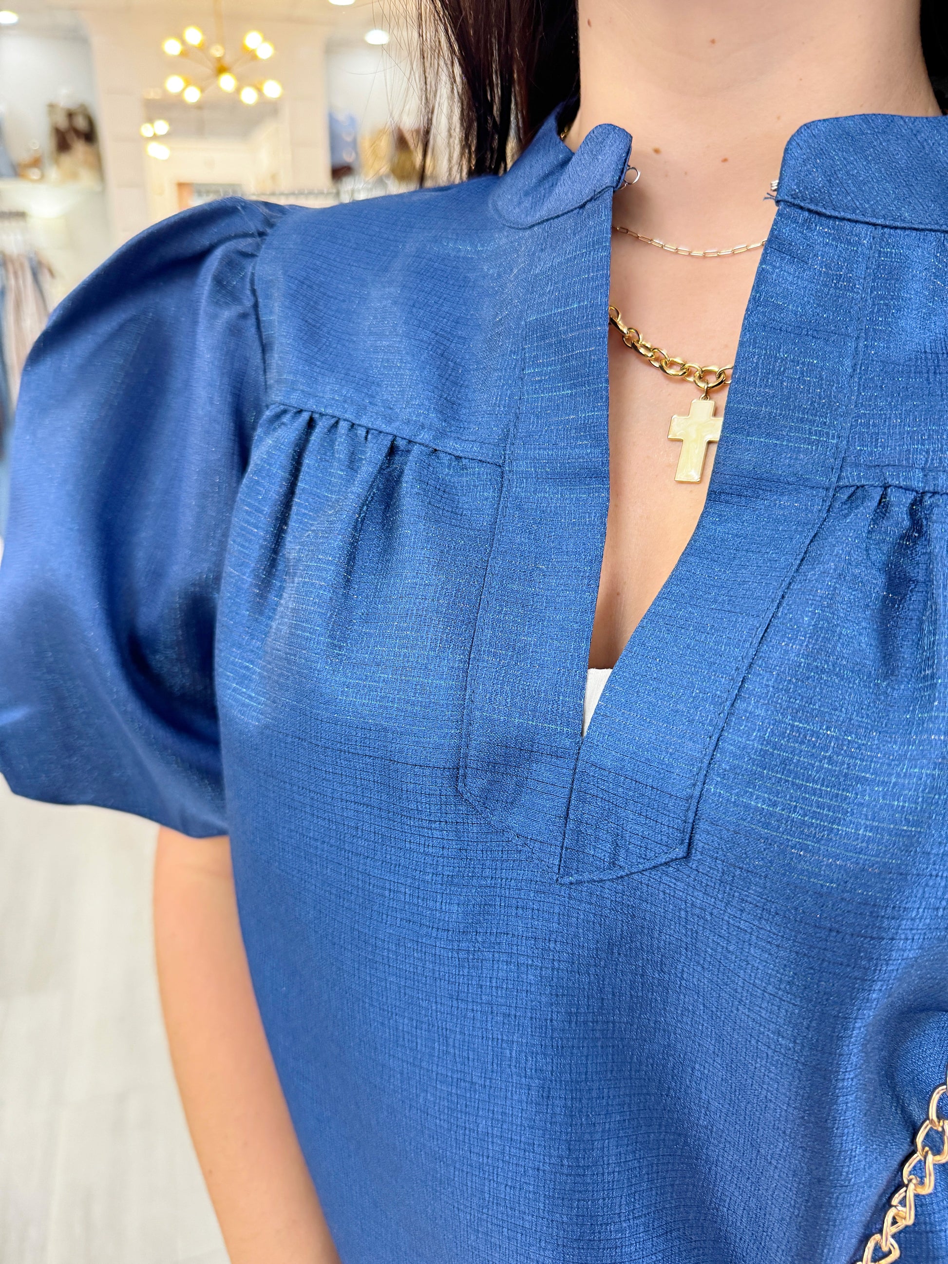 Holiday dress, womans puff sleeve dress, classy dress, puff sleeve dress, fancy relaxed dress, party dress, date night dress, boutique date night dress, puff sleeve classy dress, christmas party dress, family pictures dress