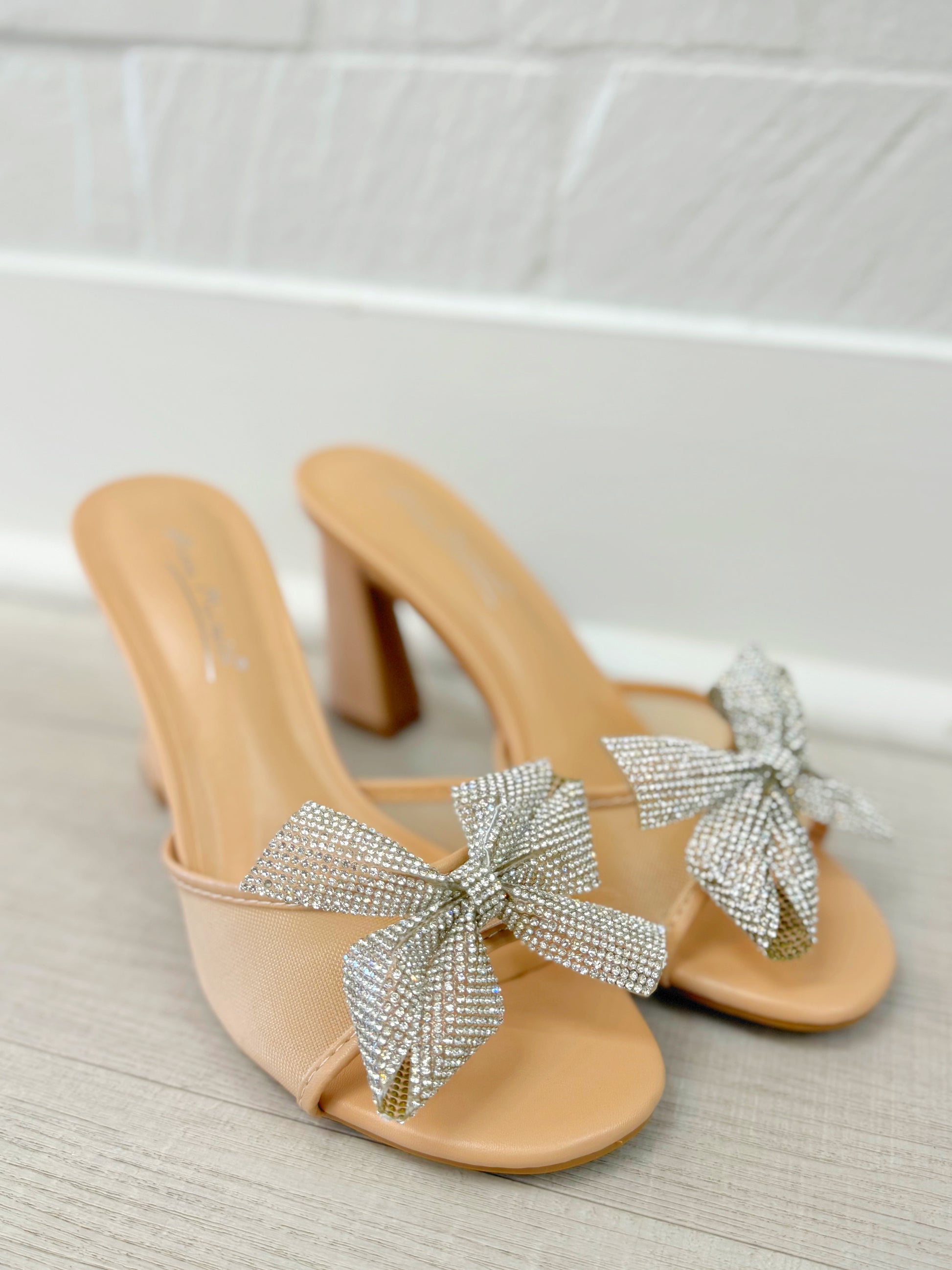 Homecoming heel, Prom heel, Pageant heel, Trendy heel, slip on heel, chunky heel, backless heel, rhinestone heel, bow rhinestone heel, slip on bow heel, women's rhinestone bow mesh heel