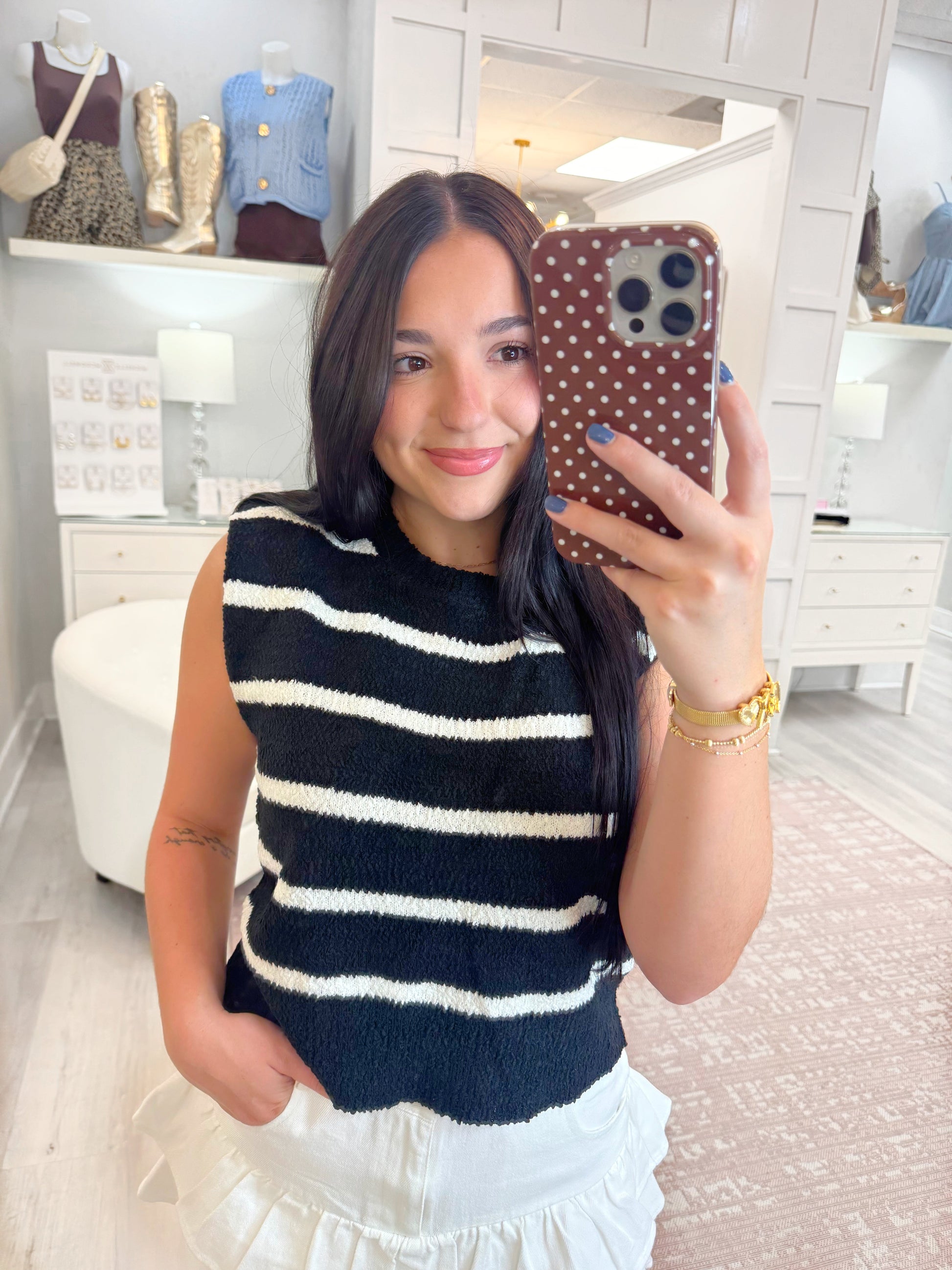 Sleeveless sweater, striped sleeveless sweater, comfy sleeveless sweater, woman's sweater, Virgo Boutique's sleeveless sweater, black sweater, burgundy sweater, fall sweater