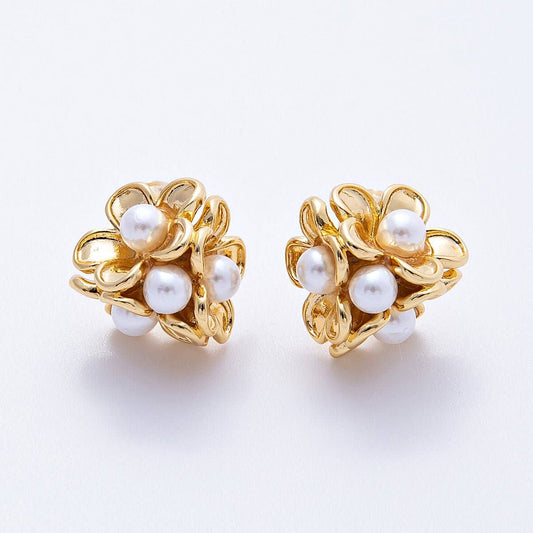Daisy Flower Studs
