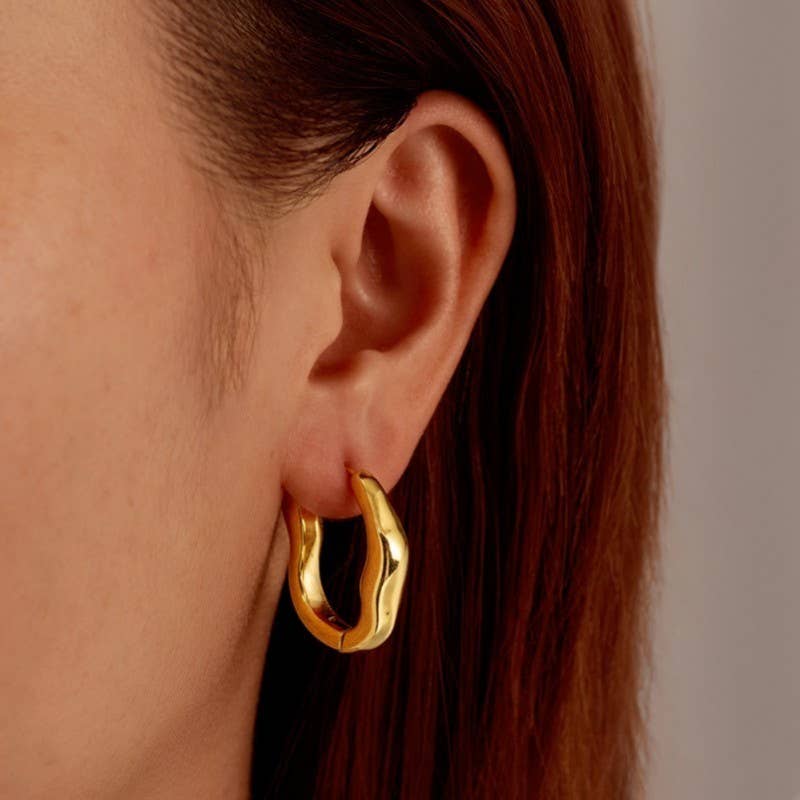 Wavy Hoops