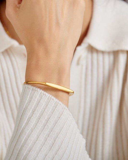 Signet Bangle