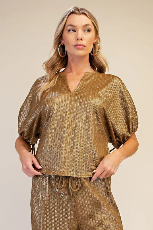 Raigen Metallic Top
